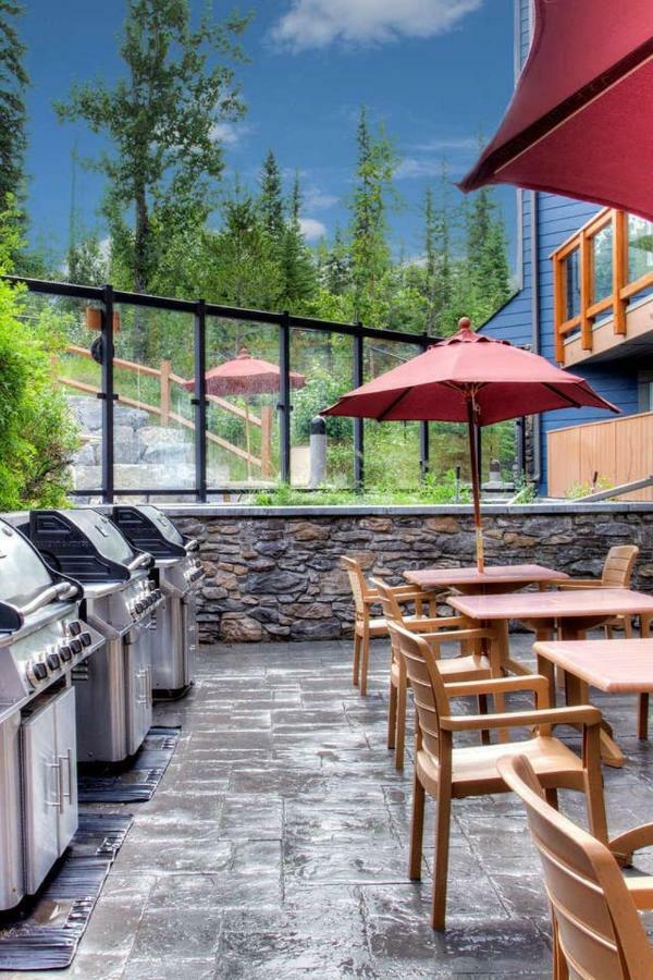Luxurious & Spacious Mountain Retreat Canmore Eksteriør billede